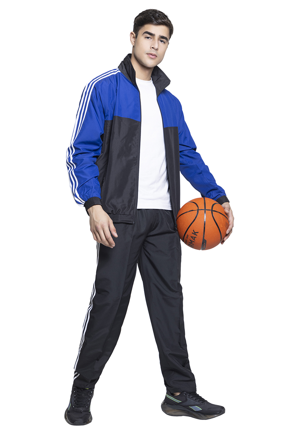 MEN IN BLUE TRACK SUIT 4D